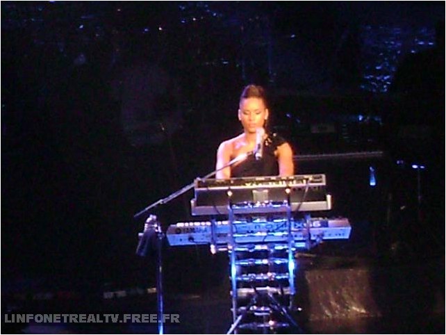 AliciaKeys-Marseille...4Mai2010-182.jpg
ALICIA KEYS The Freedom Tour 2010
Marseille 4 Mai 2010