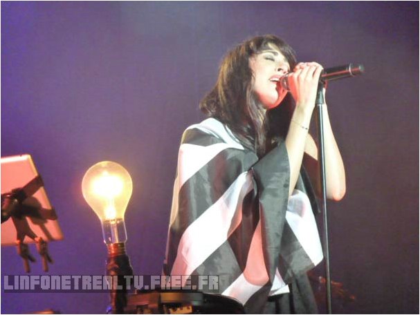 NolwennLeoy-Gemenos26Juill2011-149.jpg
Nolwenn Leroy Bretonne Tour 2011 son concert  Gemenos 26 Juillet 2011